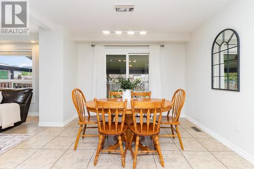 96 Stoneglen Way, Hamilton, ON - Indoor Photo Showing Dining Room