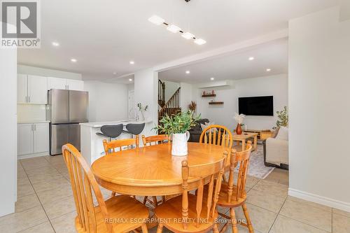 96 Stoneglen Way, Hamilton, ON - Indoor Photo Showing Dining Room