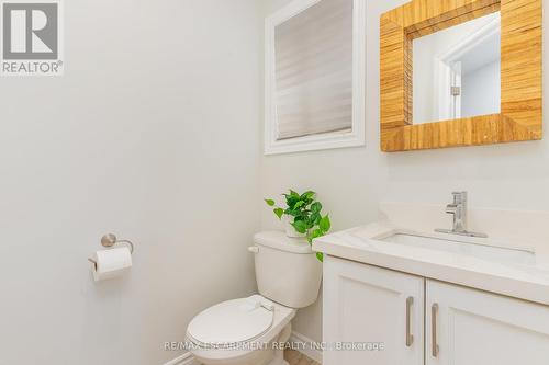 96 Stoneglen Way, Hamilton, ON - Indoor Photo Showing Bathroom