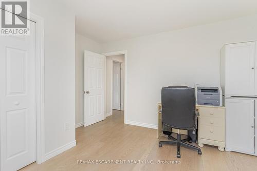 96 Stoneglen Way, Hamilton, ON - Indoor Photo Showing Other Room