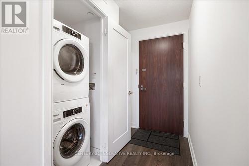 1719 - 275 Village Green Square, Toronto (Agincourt South-Malvern West), ON - Indoor Photo Showing Laundry Room