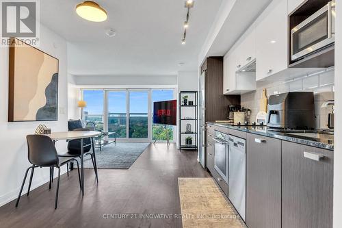 1719 - 275 Village Green Square, Toronto (Agincourt South-Malvern West), ON - Indoor Photo Showing Kitchen