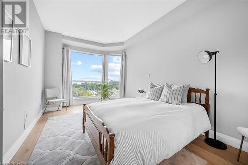 2511 Lakeshore Road Unit# 805, Oakville, ON - Indoor Photo Showing Bedroom