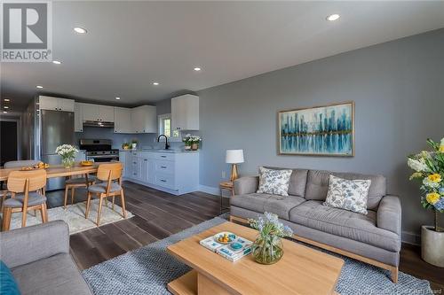 43 Second Street, Hampton, NB - Indoor Photo Showing Living Room