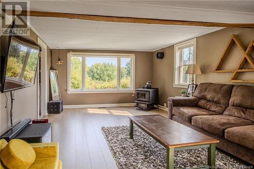 9 Brittain Road, Grand Bay-Westfield, NB - Indoor Photo Showing Living Room