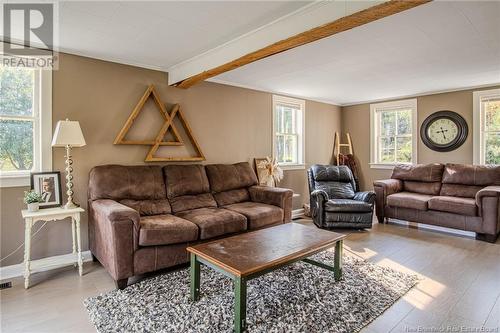 9 Brittain Road, Grand Bay-Westfield, NB - Indoor Photo Showing Living Room