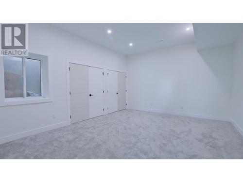 402 Trestle Ridge Drive, Kelowna, BC - Indoor Photo Showing Other Room