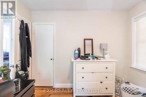 1519 Howland Avenue, London, ON - Indoor Photo Showing Bedroom