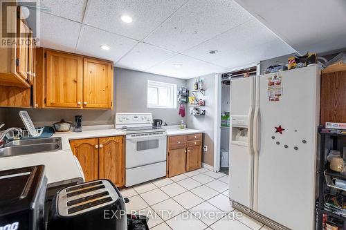 1519 Howland Avenue, London, ON - Indoor Photo Showing Kitchen With Double Sink