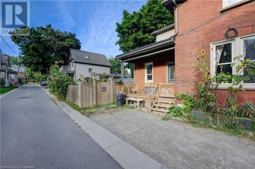 15 St Leger Street, Kitchener, ON - Outdoor