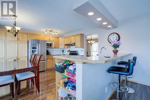 205 Coral Springs Close Ne, Calgary, AB - Indoor Photo Showing Kitchen