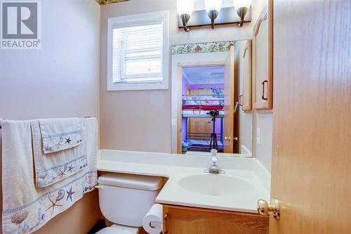 205 Coral Springs Close Ne, Calgary, AB - Indoor Photo Showing Bathroom