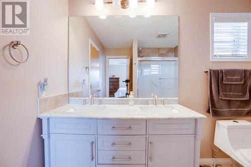 205 Coral Springs Close Ne, Calgary, AB - Indoor Photo Showing Bathroom