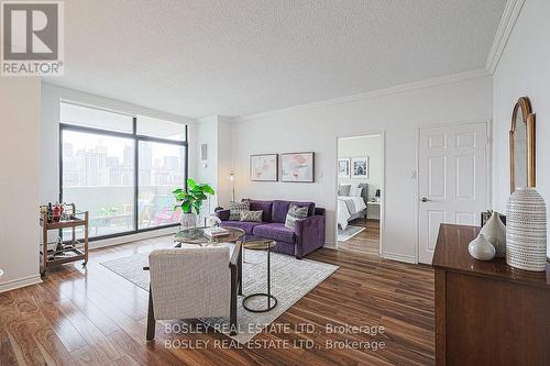 1201 - 86 Gloucester Street, Toronto (Church-Yonge Corridor), ON - Indoor Photo Showing Living Room