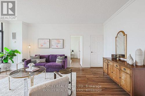 1201 - 86 Gloucester Street, Toronto (Church-Yonge Corridor), ON - Indoor Photo Showing Living Room