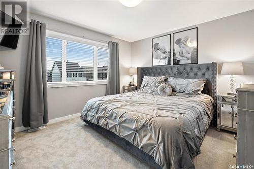 164 Newton Way, Saskatoon, SK - Indoor Photo Showing Bedroom