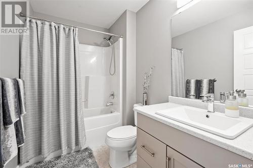 164 Newton Way, Saskatoon, SK - Indoor Photo Showing Bathroom