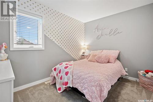 164 Newton Way, Saskatoon, SK - Indoor Photo Showing Bedroom