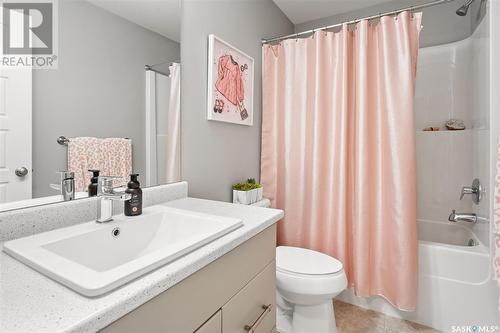 164 Newton Way, Saskatoon, SK - Indoor Photo Showing Bathroom