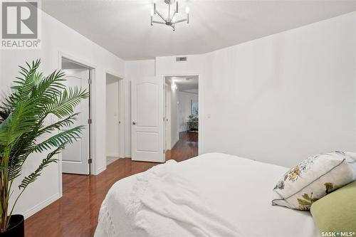 101 510 Saskatchewan Crescent E, Saskatoon, SK - Indoor Photo Showing Bedroom