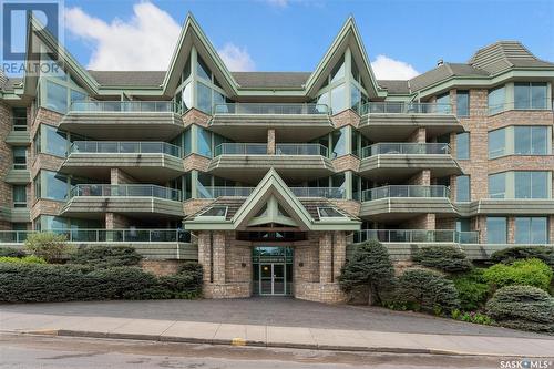 101 510 Saskatchewan Crescent E, Saskatoon, SK - Outdoor With Balcony With Facade