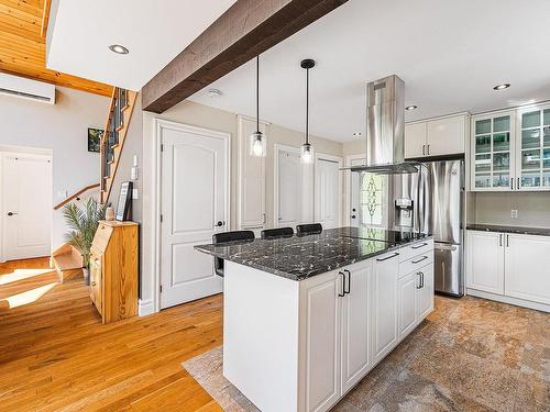 Kitchen - 562 Ch. Miller S., Magog, QC - Indoor Photo Showing Kitchen With Upgraded Kitchen