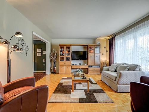 Salle familiale - 1931 Rue Collet, Varennes, QC - Indoor Photo Showing Living Room