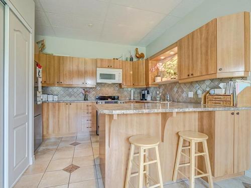 Cuisine - 1931 Rue Collet, Varennes, QC - Indoor Photo Showing Kitchen