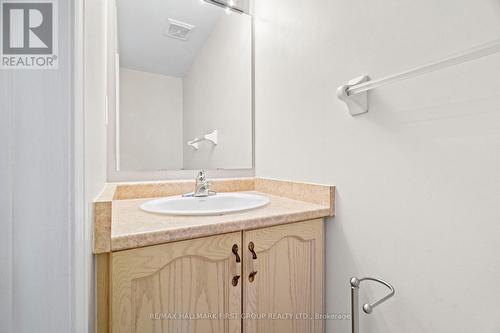 19 Edenfield Street, Brampton (Sandringham-Wellington), ON - Indoor Photo Showing Bathroom