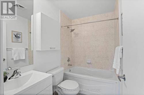 2509 - 38 Grenville Street, Toronto, ON - Indoor Photo Showing Bathroom