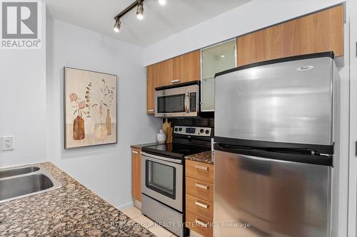 2509 - 38 Grenville Street, Toronto (Bay Street Corridor), ON - Indoor Photo Showing Kitchen With Double Sink