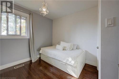 251 Metcalfe Street, Guelph, ON - Indoor Photo Showing Bedroom