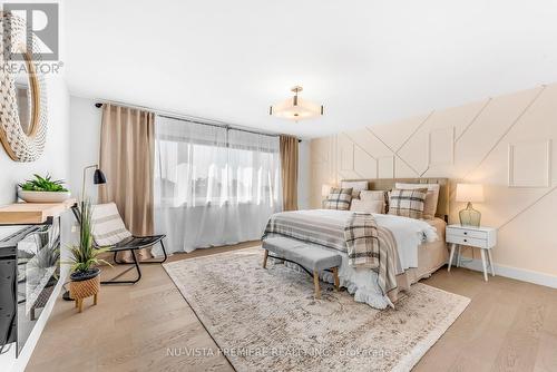 21 Locky Lane, Middlesex Centre (Kilworth), ON - Indoor Photo Showing Bedroom