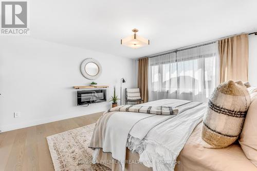 21 Locky Lane, Middlesex Centre (Kilworth), ON - Indoor Photo Showing Bedroom