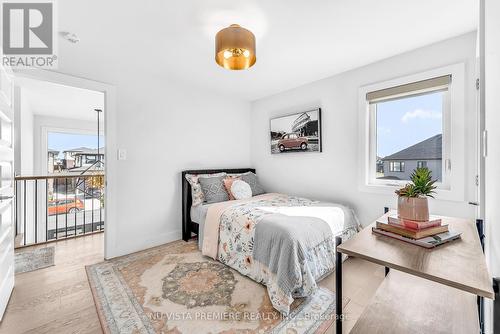 21 Locky Lane, Middlesex Centre (Kilworth), ON - Indoor Photo Showing Bedroom