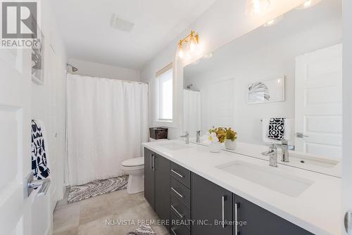 21 Locky Lane, Middlesex Centre (Kilworth), ON - Indoor Photo Showing Bathroom