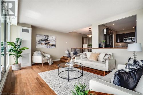 250 Scarlett Road Unit# 2012, Toronto, ON - Indoor Photo Showing Living Room