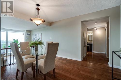 250 Scarlett Road Unit# 2012, Toronto, ON - Indoor Photo Showing Dining Room