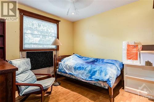 146 Mulvihill Avenue, Ottawa, ON - Indoor Photo Showing Bedroom