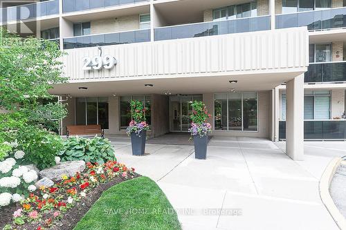 2210 - 299 Mill Road, Toronto, ON - Outdoor