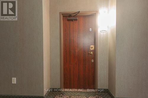 2210 - 299 Mill Road, Toronto (Markland Wood), ON - Indoor Photo Showing Other Room