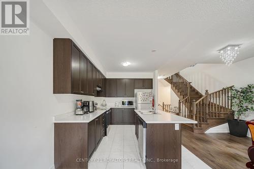 40 Brixham Lane, Brampton (Brampton North), ON - Indoor Photo Showing Kitchen