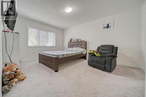 40 Brixham Lane, Brampton (Brampton North), ON - Indoor Photo Showing Bedroom