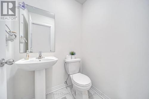 40 Brixham Lane, Brampton (Brampton North), ON - Indoor Photo Showing Bathroom