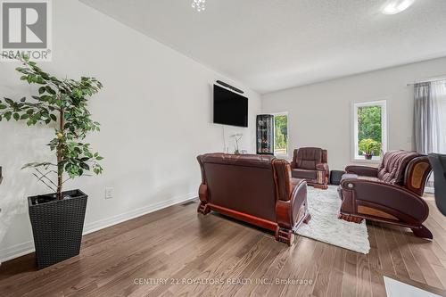 40 Brixham Lane, Brampton (Brampton North), ON - Indoor Photo Showing Other Room