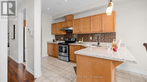 113 Nathaniel Crescent, Brampton, ON - Indoor Photo Showing Kitchen