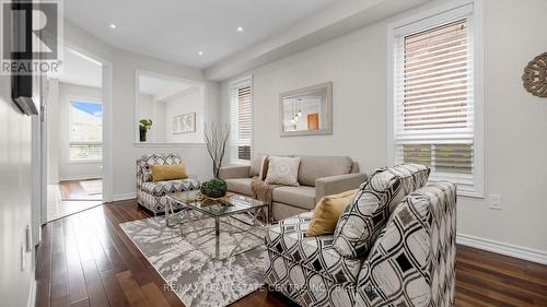 113 Nathaniel Crescent, Brampton, ON - Indoor Photo Showing Living Room