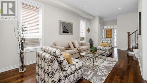 113 Nathaniel Crescent, Brampton, ON - Indoor Photo Showing Living Room