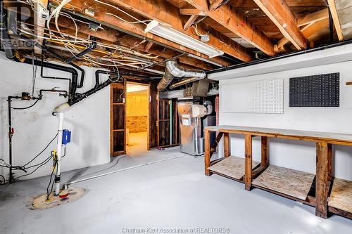 422 Victoria Avenue, Chatham, ON - Indoor Photo Showing Basement