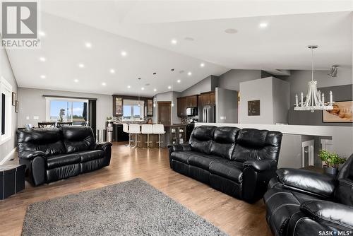 30 Dawn Bay, White City, SK - Indoor Photo Showing Living Room